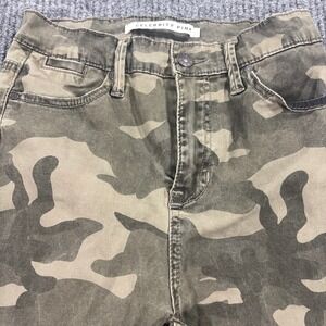 Celebrity Pink Skinny Jeans Womens 3/26 Green Camo High Rise Ankle CJ21386P1850
